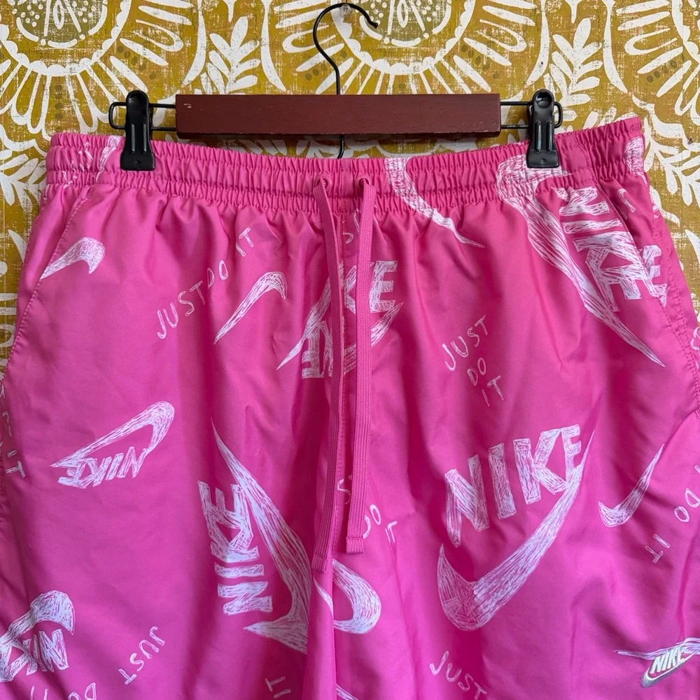Nike Men's NSW Woven Flow Swoosh All Over Print Gym Swim Shorts Pink Sz XXL